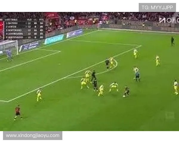 安塞尔米诺精彩头球破门助多特在第41分钟取得领先